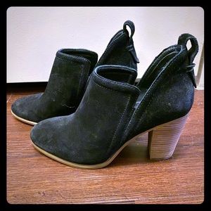 Vince camuto booties